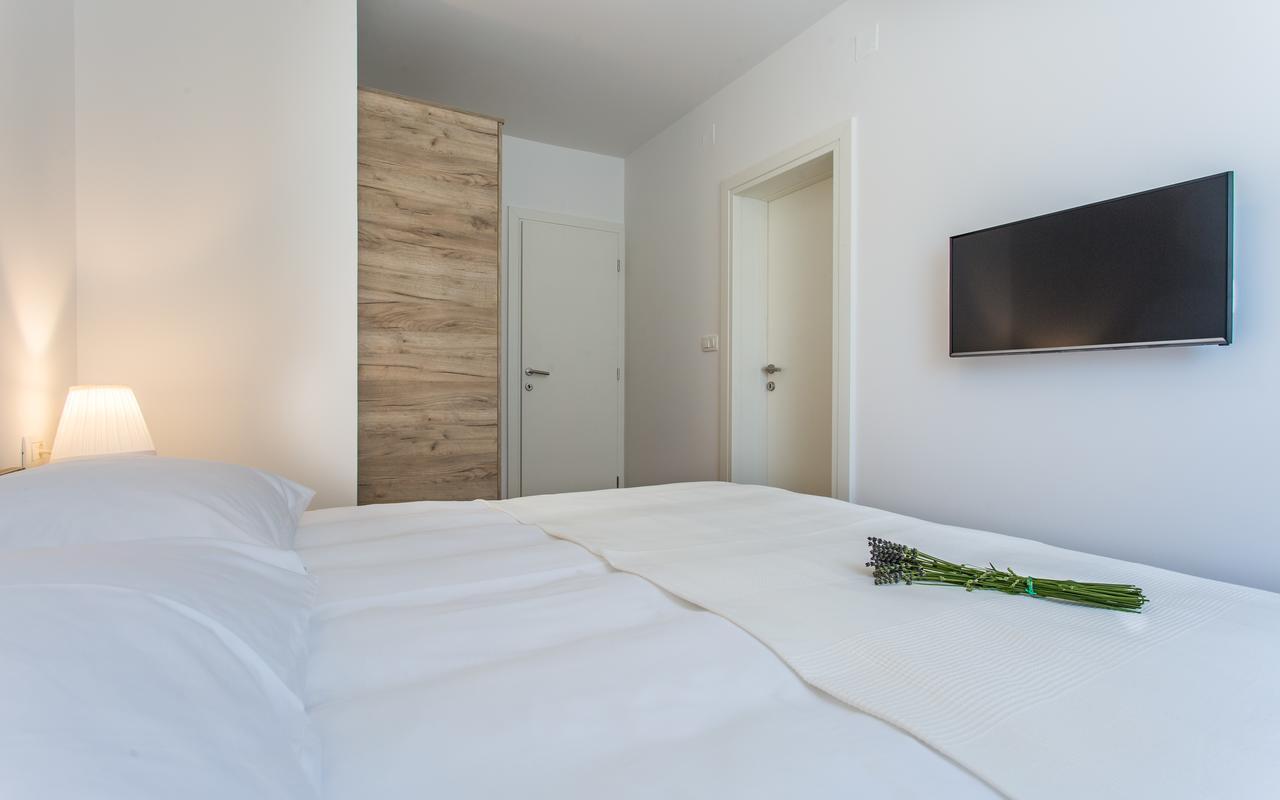 Apartments Viktorija 2 Башка Экстерьер фото